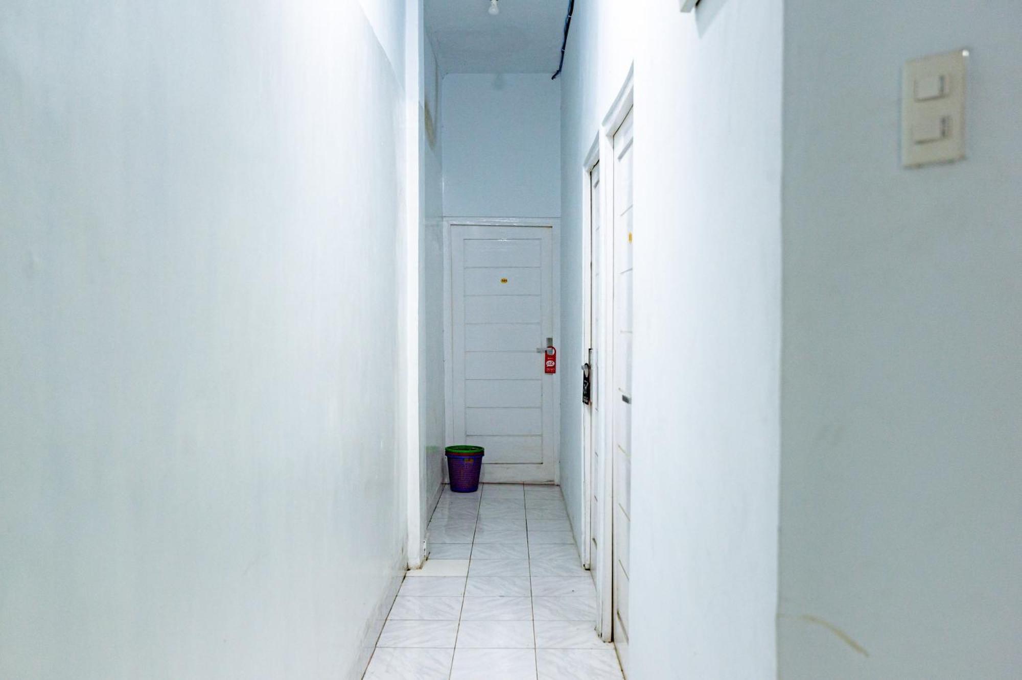 Reddoorz Near Rsud Dr Pringadi Medan 3 Hotel Exterior foto